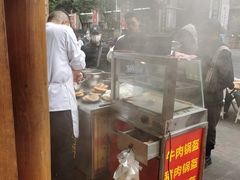 -青石桥老瓦房肥肠粉总店(青石桥总店)