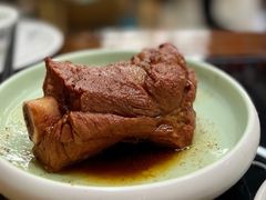 酱骨棒-东北哈尔滨酱骨头馆房掌柜铁锅炖