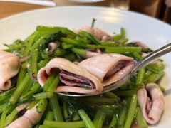 茼蒿烧海兔-KŌNG胶东小馆(华熙店)
