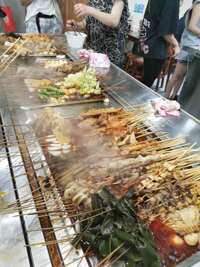 想吃这家已经很久了但是每次来都不开门老板碰巧那段