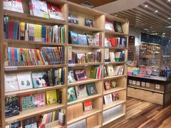 -猫的天空之城概念书店(印象城购物中心店)