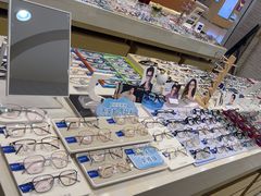 -标准眼镜·蔡司官方授权店(塘沽远洋未来汇店)