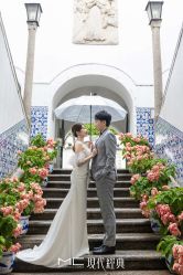 -现代经典婚纱摄影
