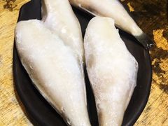 -渝嘴小老弟老火锅(华新村店)