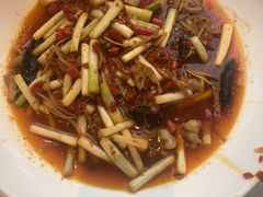 -有红鸡毛店·川菜(建设路店)