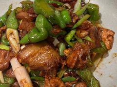 辣椒炒肉-青年公社烤鸭(青年路店)