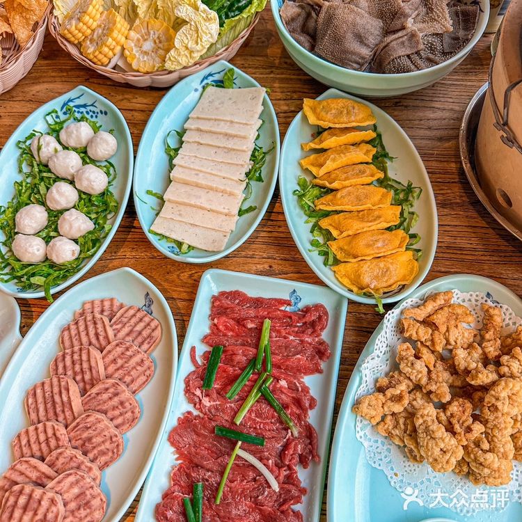 这次在歌林开了新店 就来试一试，感受一下新店的环境氛围