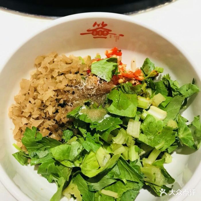 让签签飞小郡肝串串香(石人店)油碟图片 - 第1张