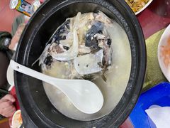 大鱼头豆腐汤-黄牛肉馆·皖南土菜