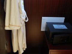 -东方帝景假日酒店