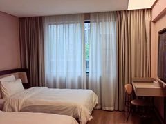 -汉庭(长沙窑岭湘雅二医院地铁站店)