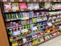 零售区-全家便利店(梅园路店)