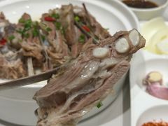 -民族手抓羊肉馆·滩羊手抓·烤全羊