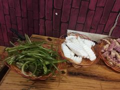 -阿婆情腊排骨火锅(金虹路店)