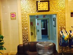 -齐汇维景大酒店游泳馆(山东政协大厦齐汇维景)