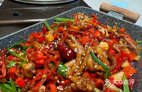 Spicy Grilled Squid in Fragrant Pot