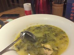 -严记小天府酸菜鱼(西四路店)