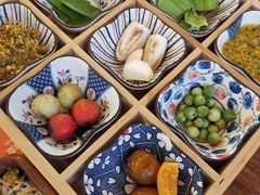 -花菇朵·云山雀 ll 野生菌锅·野果酸汤·精品滇菜(万柳店)