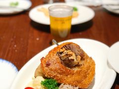 自酿啤酒脆皮烤猪肘-Ambra Haus琥珀屋精酿餐厅(宝山店)