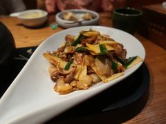 -云海肴·汽锅鸡·云南菜(天山百盛优客店)