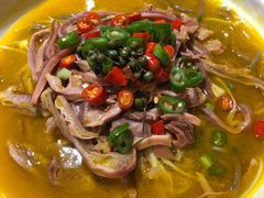 -东口码头·烧鸽子·鱼头泡饼·地方菜(金鹰悦城店)