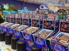 -反斗乐园π(龙华天虹店)