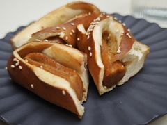 -潮一不贰·西式简餐·法式甜品(外滩店)