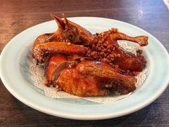 大红袍花椒脆皮乳鸽-香港祥正飯店·正宗灣仔50年海鲜老字号