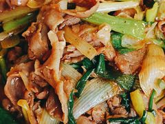 葱爆羊肉-华春餐馆(鱼山路店)