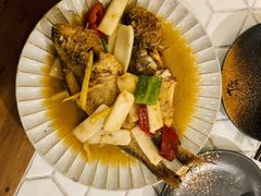 家烧小黄鱼-十面欢腾·海鲜面·台式Bistro(长乐路店)