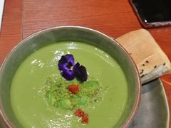 牛油果与西兰花奶油果蔬汤-格鲁·秀色Georgia’s Feast