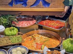 -洱火云南酸菜牛肉火锅(石景山当代商城店)