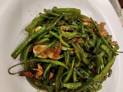 -鑫巴蜀小镇 · 水煮鱼专研店(玉桥店)