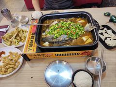 -令狐冲烤鱼·烧菜馆(达明店)