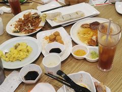 -点点心港式茶餐厅(南京西路店)