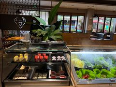 -爱伲PLUS·牛肉海鲜自助火锅(融创店)