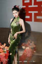 -LOVINA洛维娜婚纱礼服