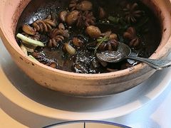 -八府香鸭·啫啫煲(华山路店)