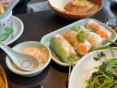 -大头虾越式风味餐厅(光明广场店)