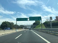 -文艺复兴百货(米兰大教堂广场店)