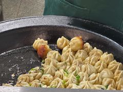 宝美葱煎包-赵宝美煎包店