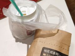 -麦当劳(汉口火车站候车室店)