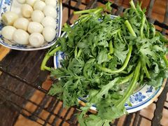-东巴谷野生菌火锅餐厅