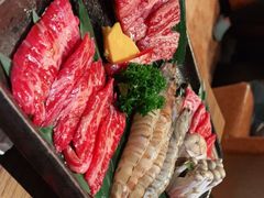 -炼火烤肉店