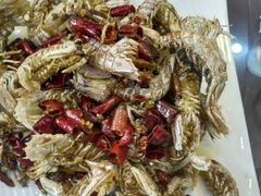 -扒虾小妹儿麻辣海鲜(宏图街店)