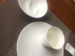 餐具摆设-东湖食堂·湖景餐厅•会议