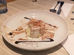 -必胜客(证大大拇指店)