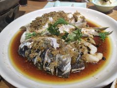 剁椒鱼头-老妈私房鱼头(欧洲城店)