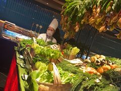 -雍容荟帝王蟹活龙虾展台自助(IFS黑金店)