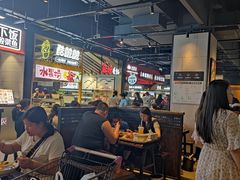 -胖东来生活广场(健康路店)